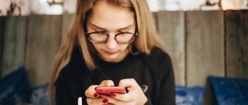 Social Media Addiction Is Real: 4 Tips How to Avoid It